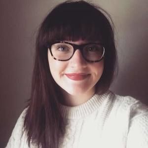 Meet your Posher, Caitlin